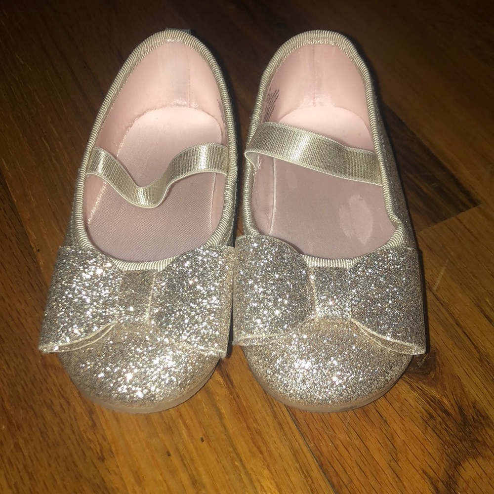 H&M toddler girls dress shoes Gold Size 6
